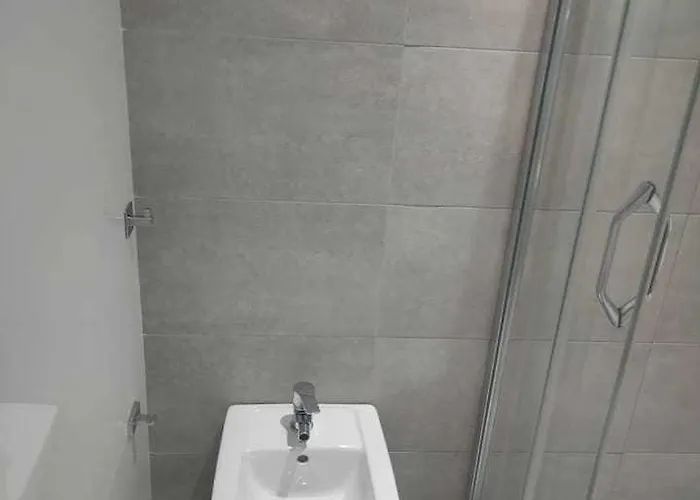 Ocean Sunset Bristol Apartment *